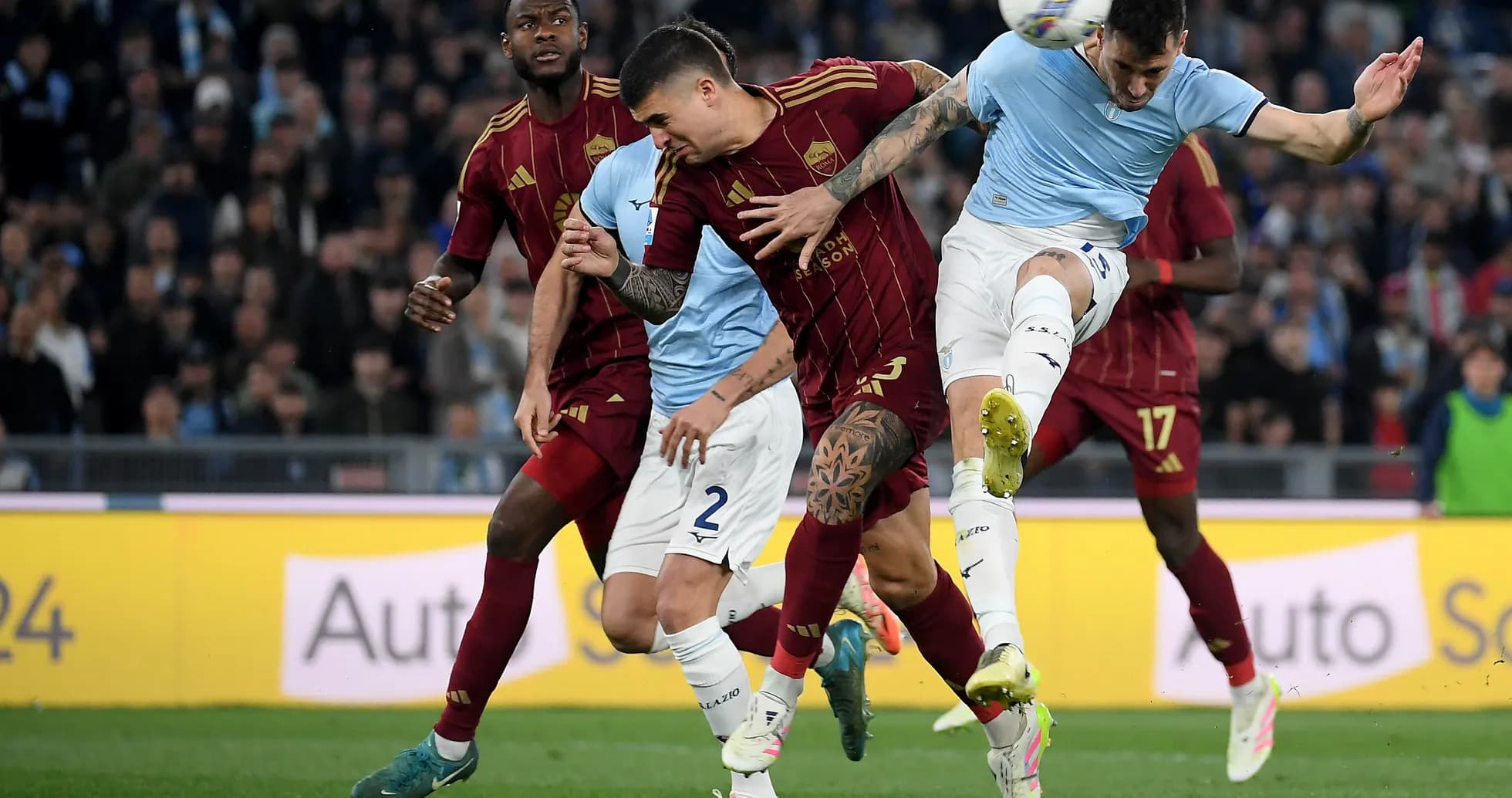 Action entre AS Roma et Lazio en Serie A