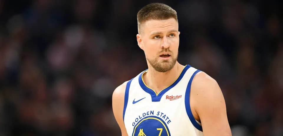 Joueur des Golden State Warriors en action sur le terrain