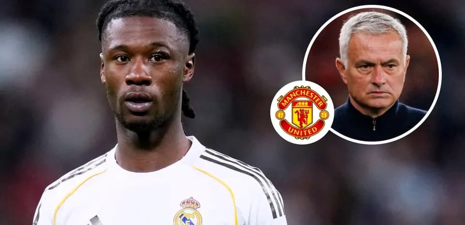 Joueur de Real Madrid avec José Mourinho et logo de Manchester United