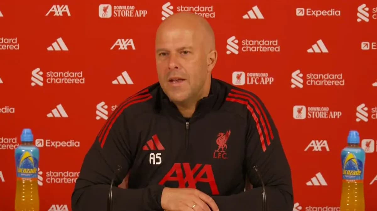 Entraîneur de Liverpool lors d'une conférence de presse