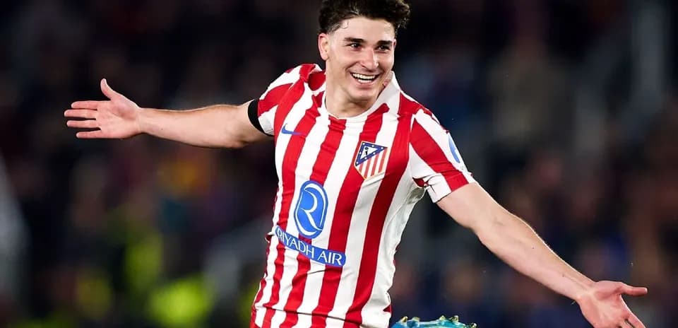 Joueur d'Atlético de Madrid célébrant un but