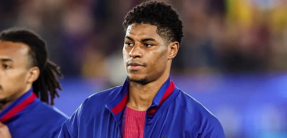 Joueur de Barcelone sur le terrain avant le match