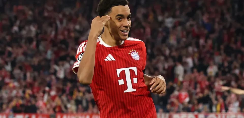 Joueur de Bayern célébrant un but au stade