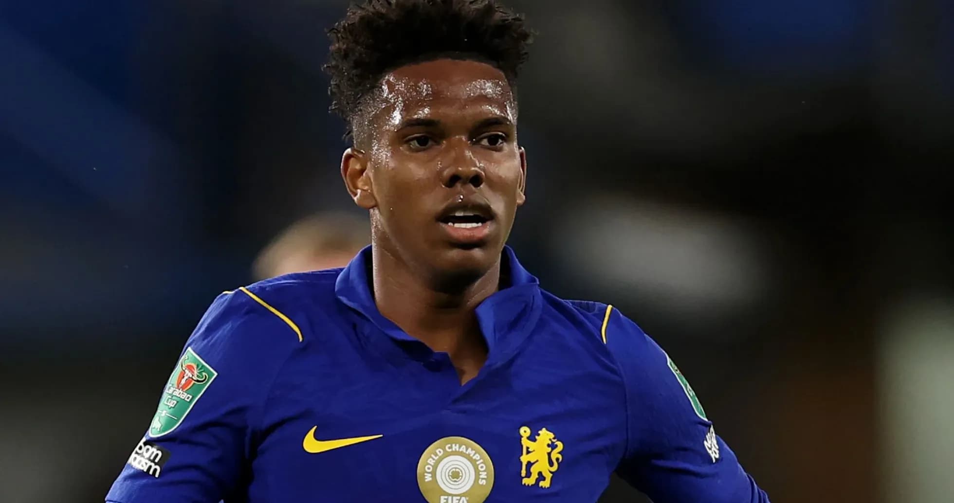 Joueur de Chelsea en action sur le terrain