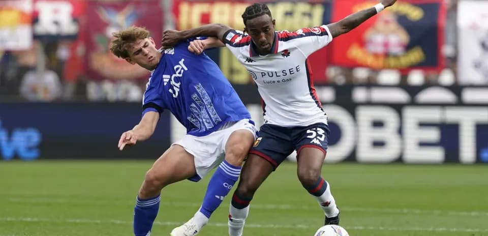 Deux joueurs en compétition pendant un match