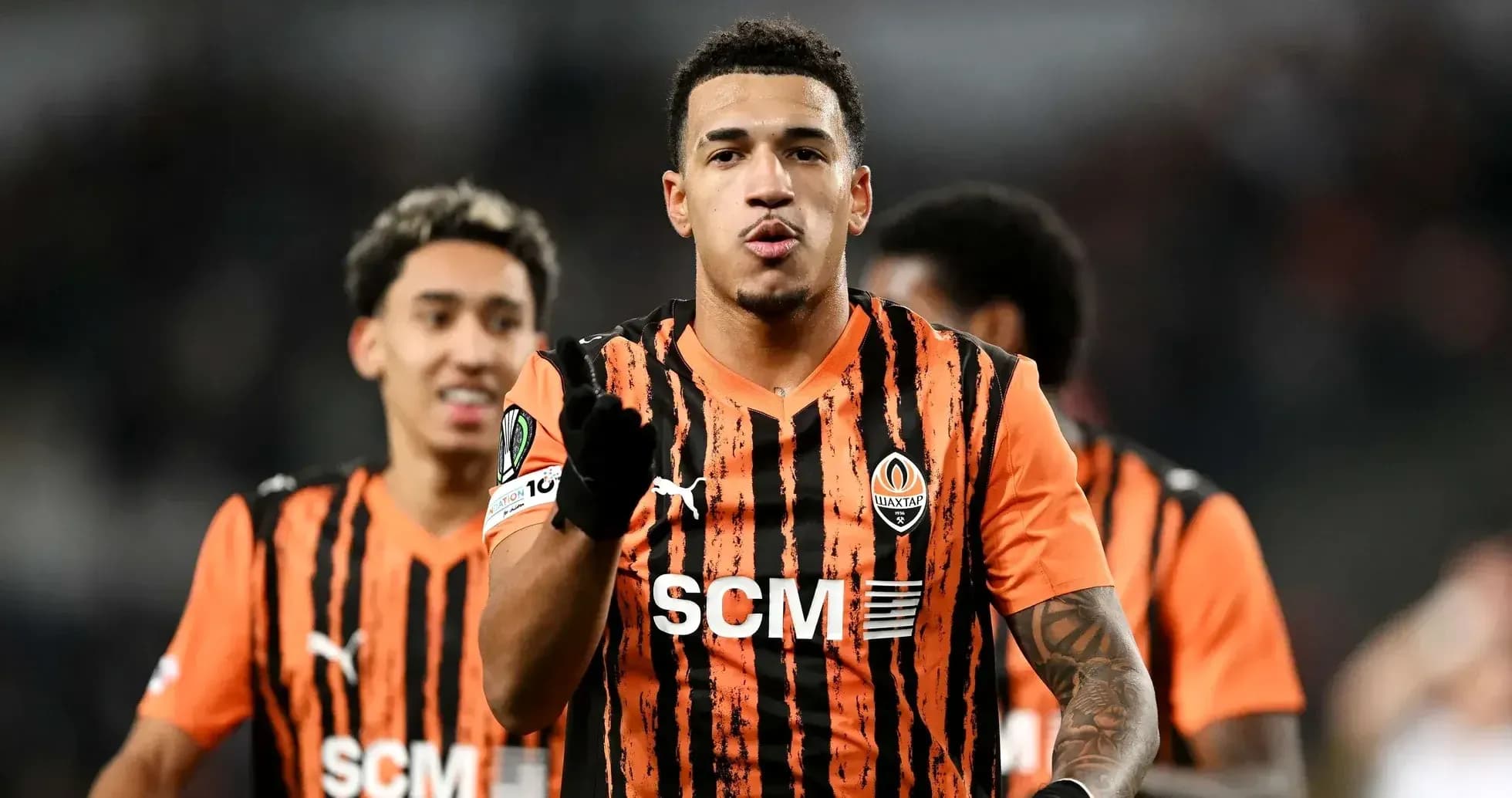 Joueur de Shakhtar Donetsk célébrant un but