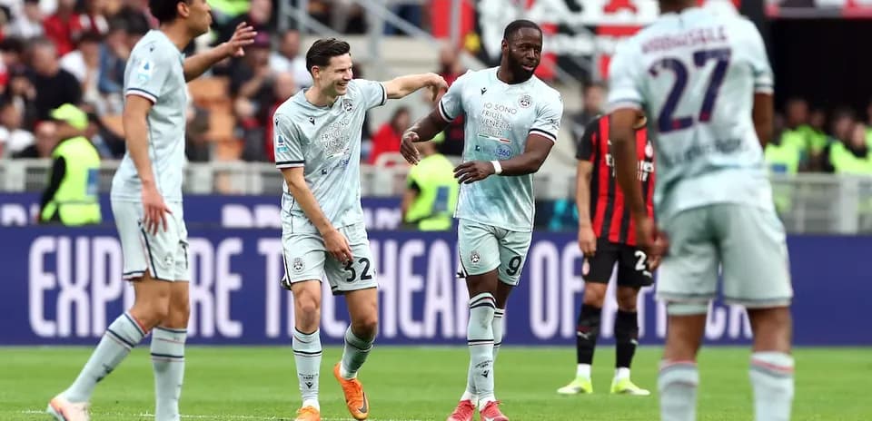Joueurs d'Udinese célébrant un but