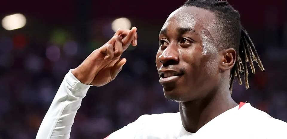 Joueur saluant les supporters après un match