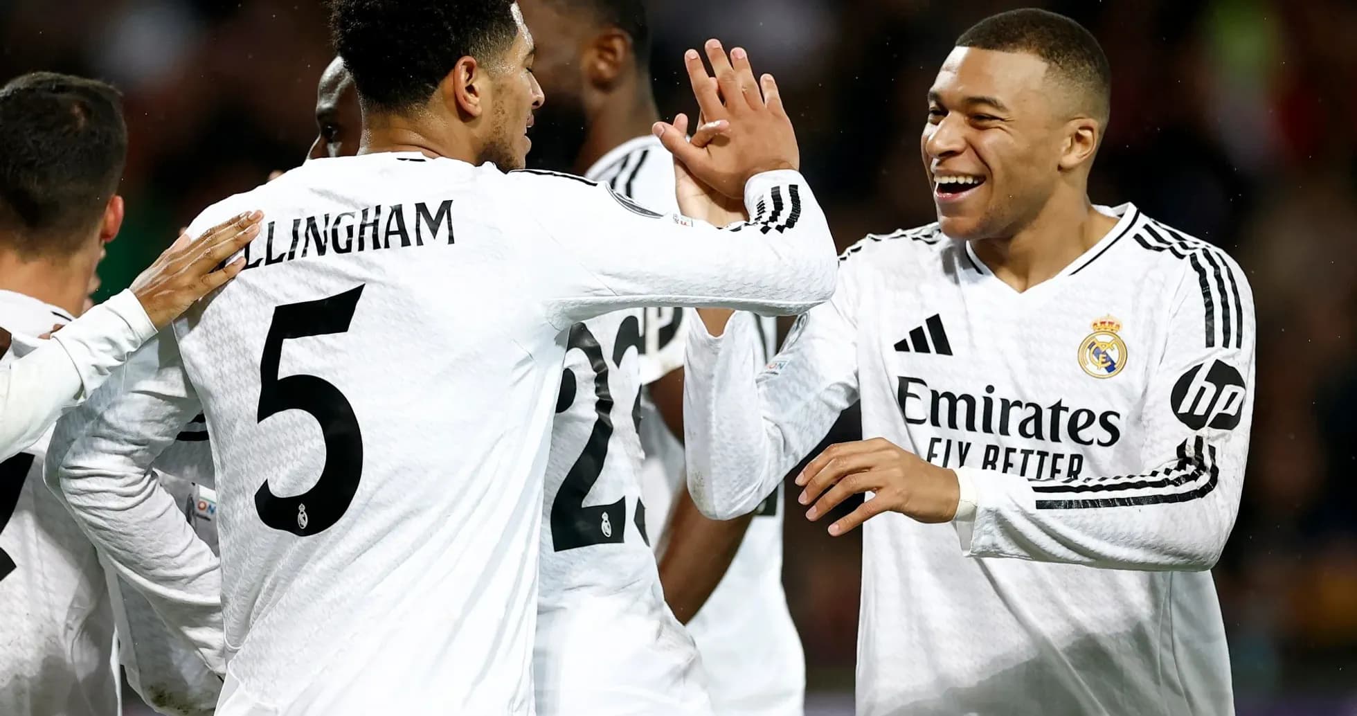 Joueurs du Real Madrid célébrant un but