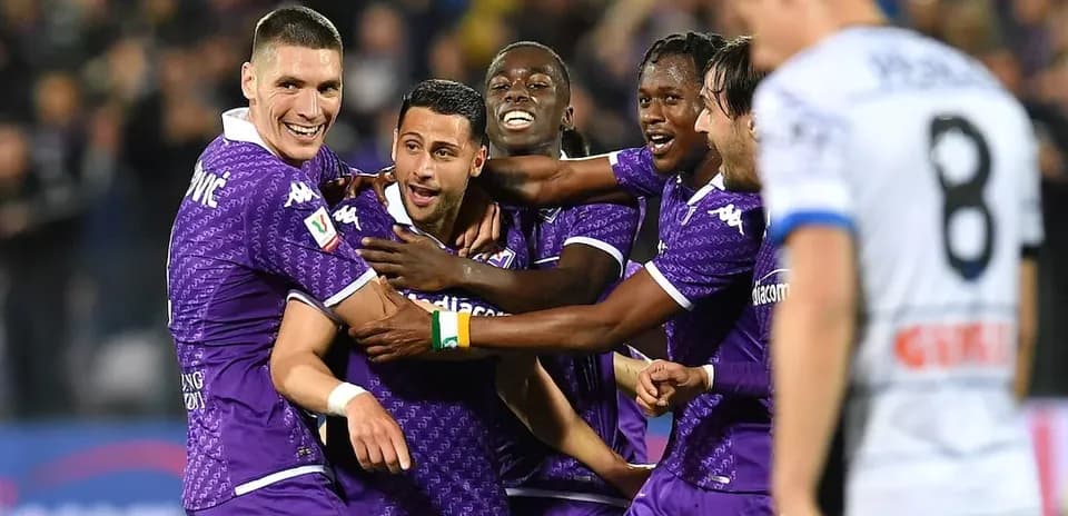 Joueurs de la Fiorentina célébrant un but
