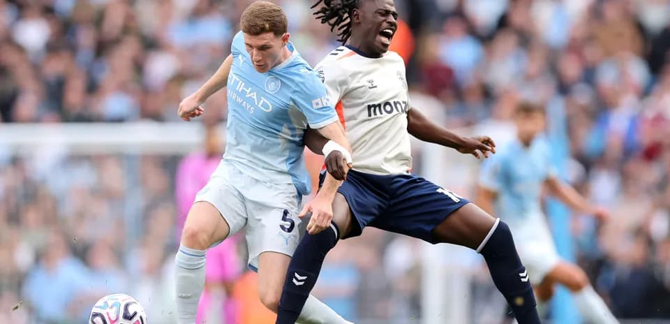 Deux joueurs en duel lors du match