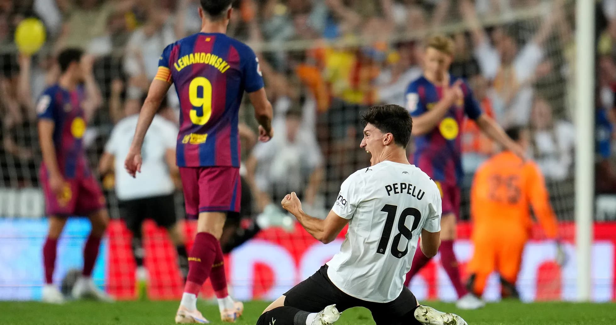 Pepelu célèbre un but contre Barcelone