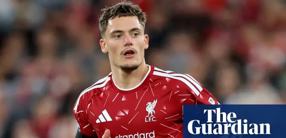 Joueur de Liverpool en action sur le terrain