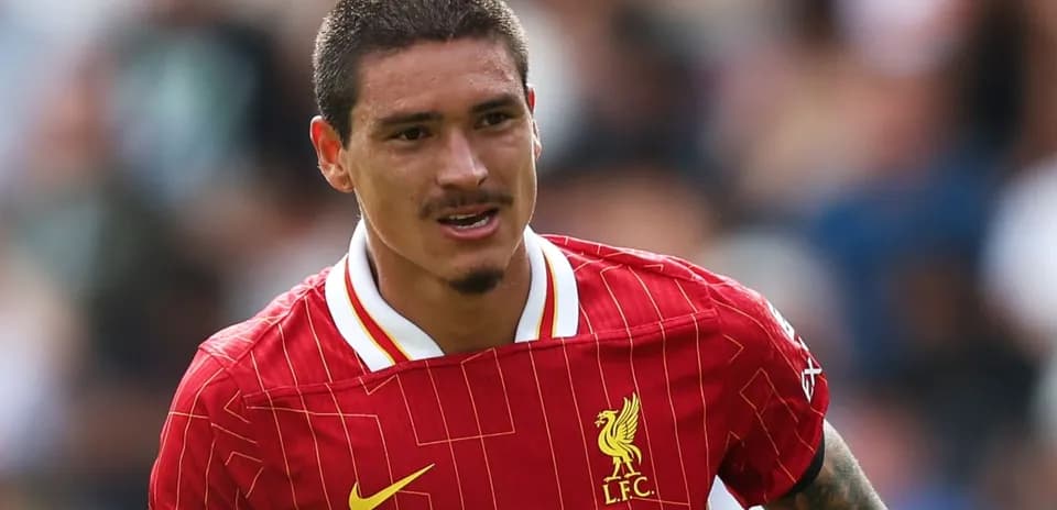 Joueur de Liverpool en action sur le terrain
