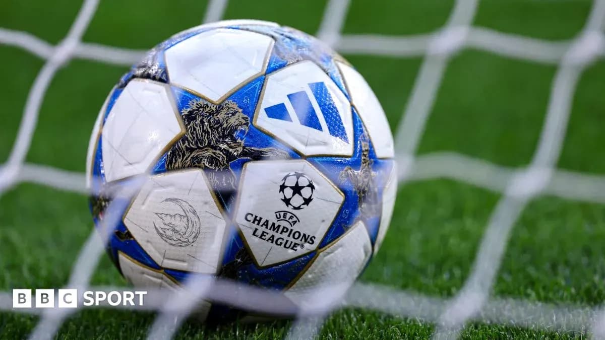 Ball de la Ligue des champions sur le terrain