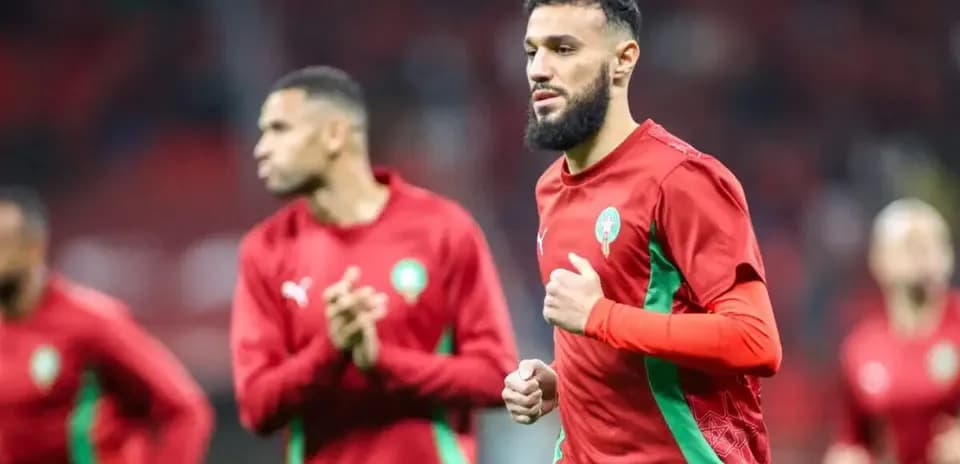 Joueurs marocains s'échauffant avant le match