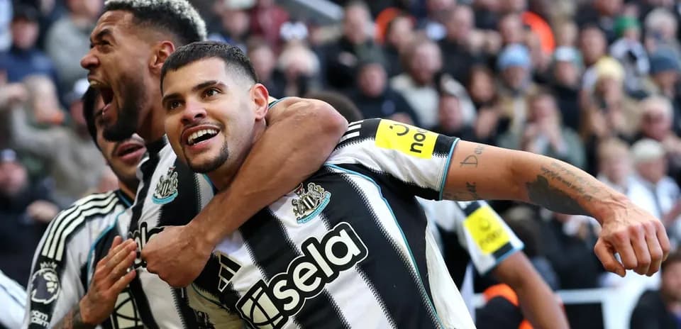 Joueurs de Newcastle célébrant un but