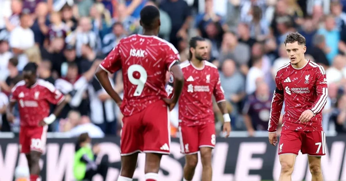 Joueurs de Liverpool déçus après un match