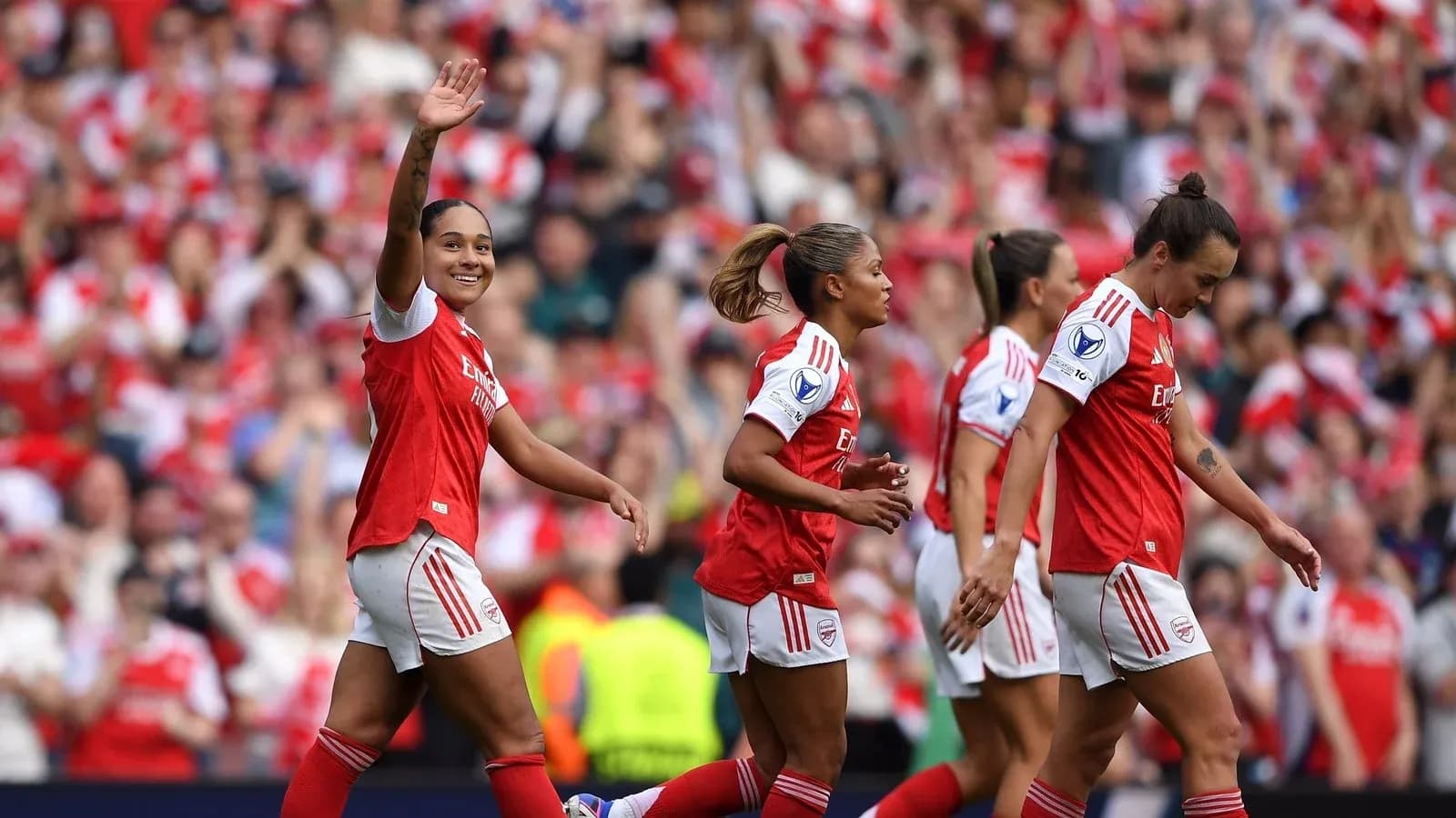 Joueuses d'Arsenal célébrant un but au stade