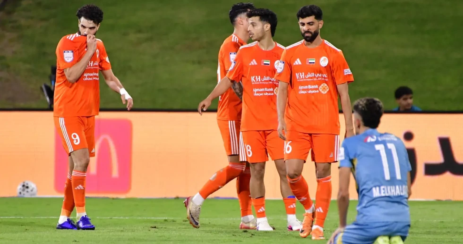Joueurs de Dibba Al Fujairah U23 en action
