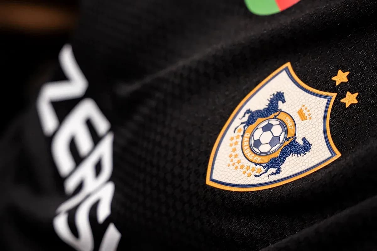 Logo de Qarabag sur le maillot
