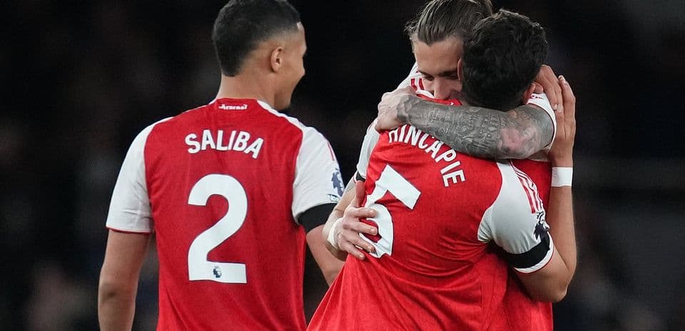Joueurs d'Arsenal célébrant un but