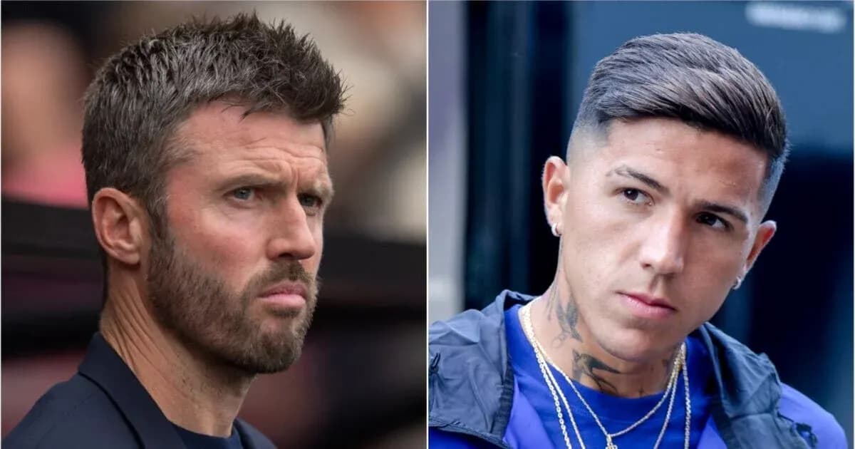 Deux hommes posant, l'un avec une barbe et l'autre tatoué
