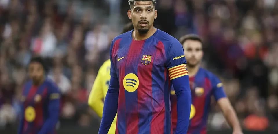 Ronald Araújo en action avec le FC Barcelone