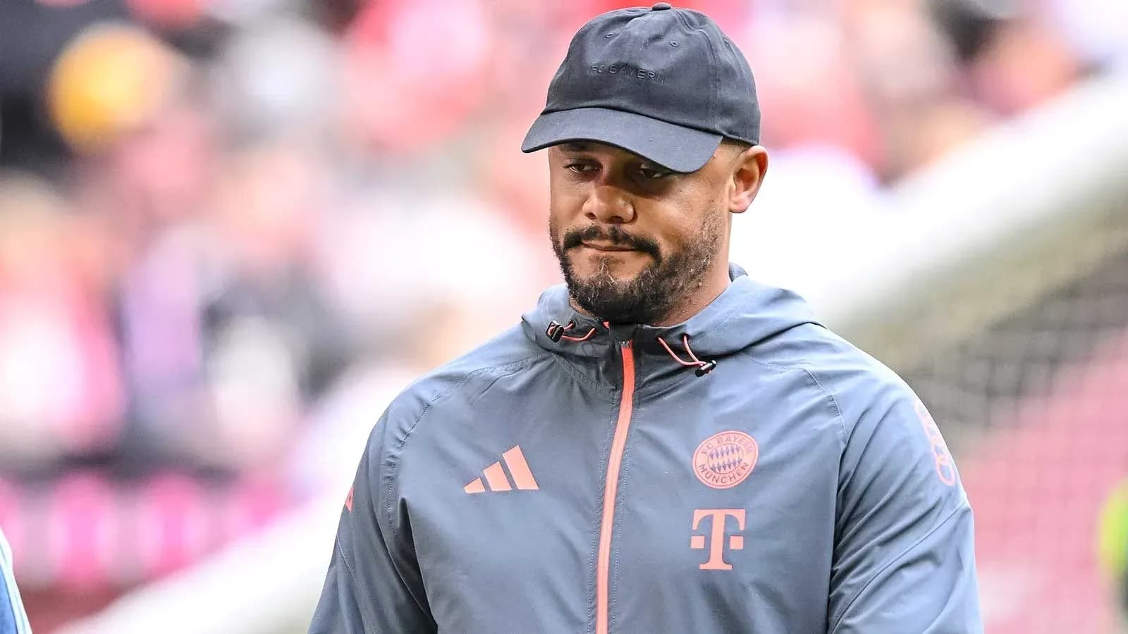 Entraîneur de Bayern Munich sur le terrain