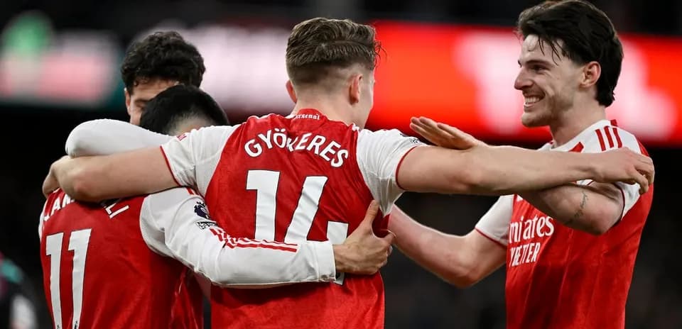 Joueurs d'Arsenal célébrant un but