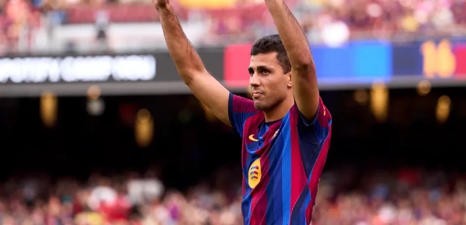 Joueur levant les bras au Camp Nou