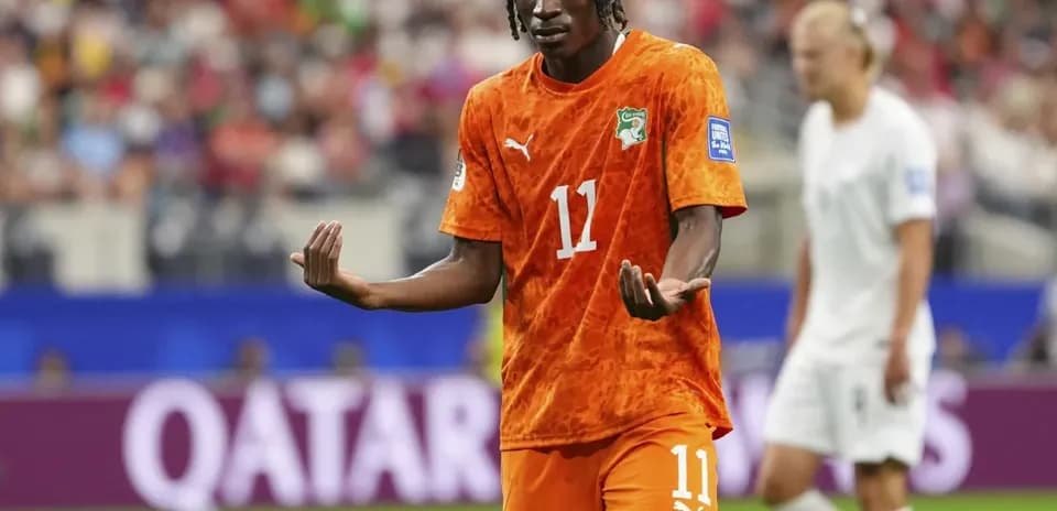 Joueur de la Côte d'Ivoire en action sur le terrain