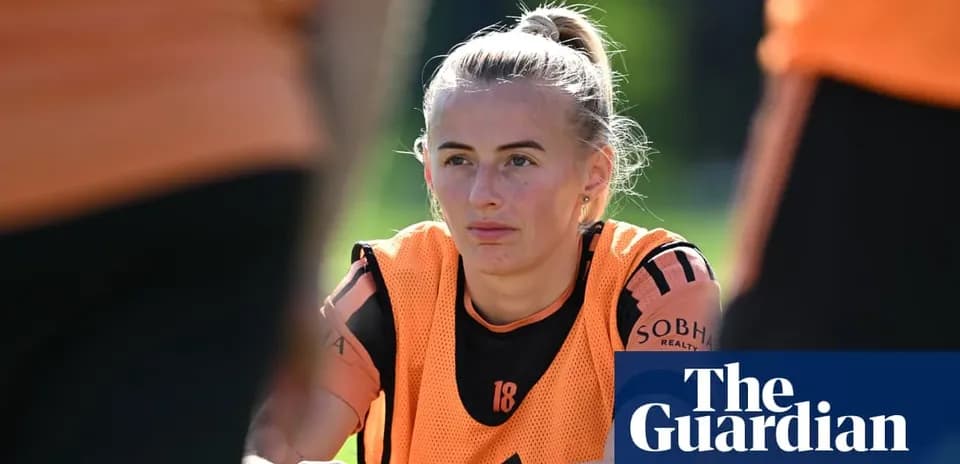 Joueuse en maillot d'entraînement lors d'une séance