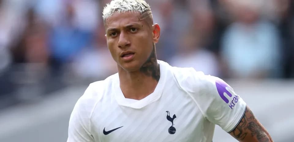 Joueur de Tottenham en action sur le terrain