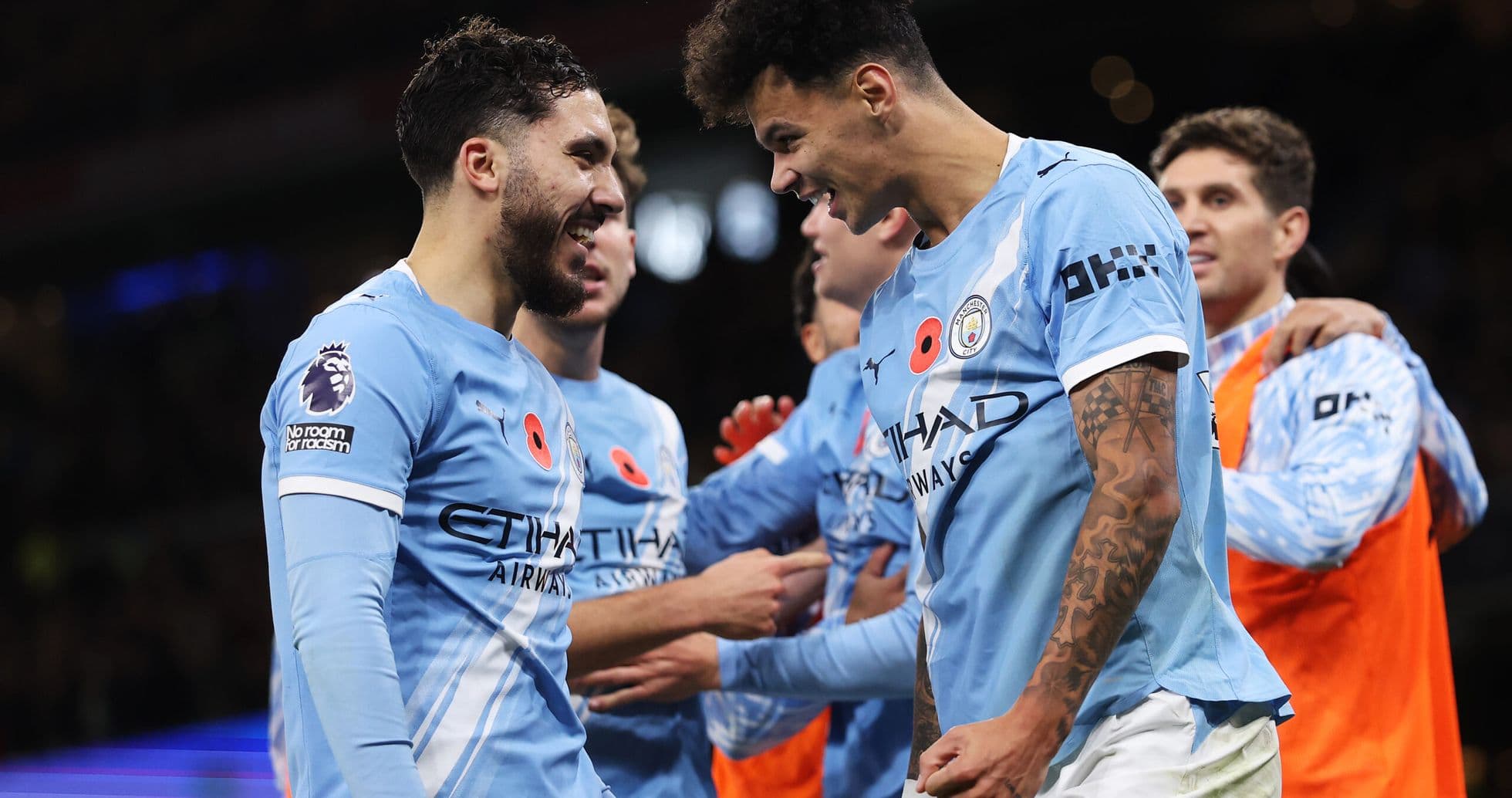 Joueurs de Manchester City célébrant un but