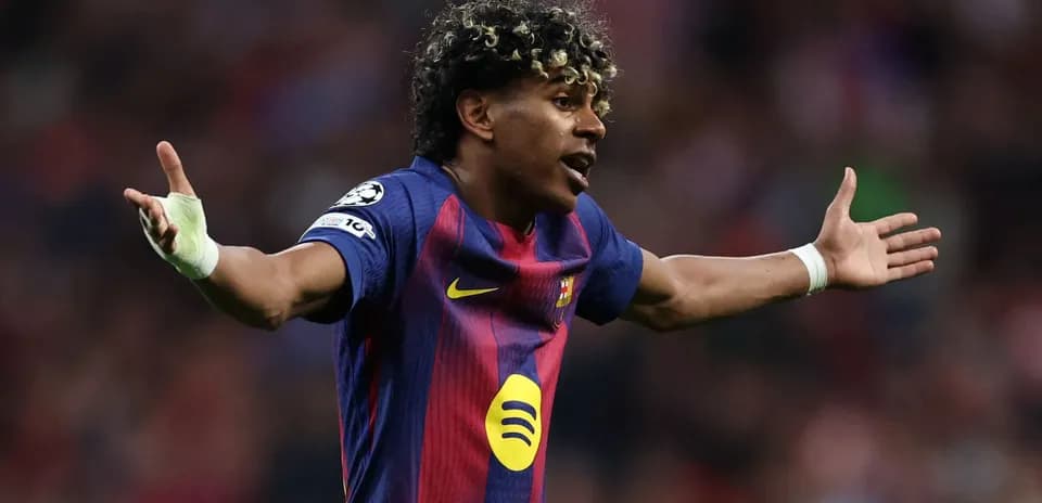 Joueur de Barcelone s'exprimant sur le terrain