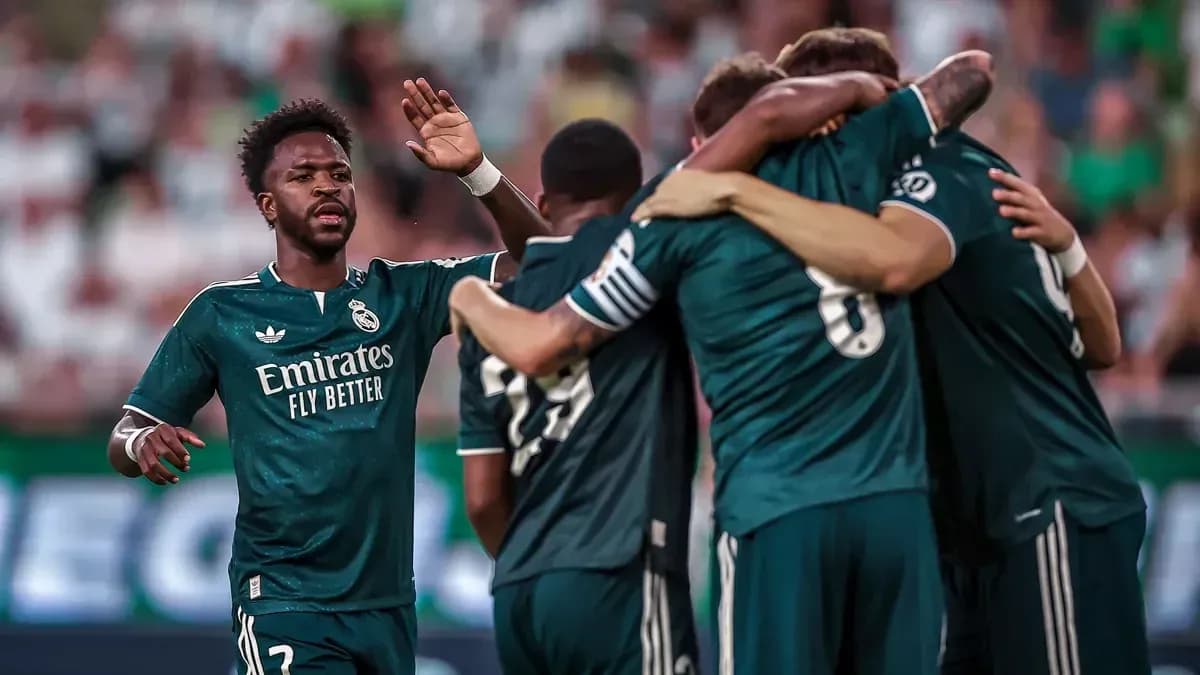 Joueurs du Real Madrid célébrant un but