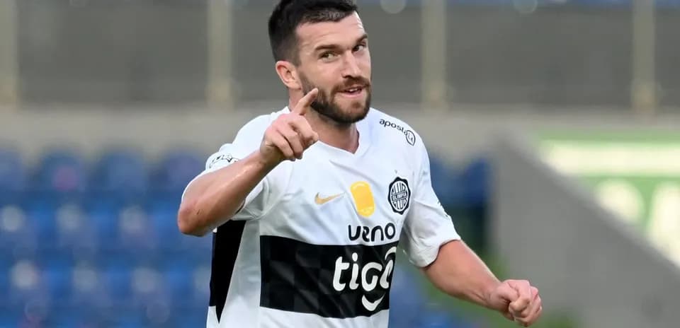 Joueur célébrant un but lors d'un match