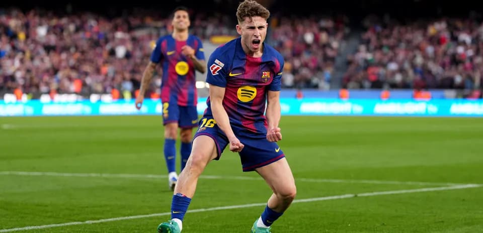Joueur célébrant un but pour le FC Barcelone