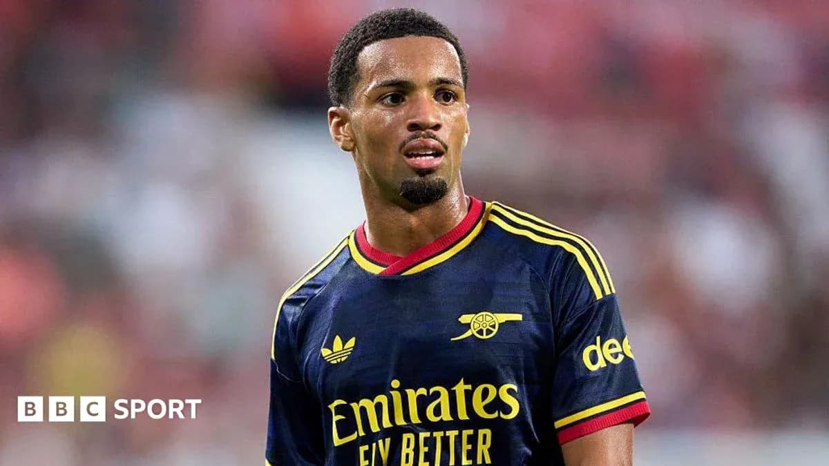 Joueur d'Arsenal en action sur le terrain