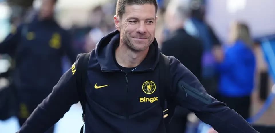 Entraîneur de Chelsea entrant dans le stade