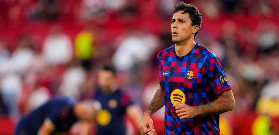 Joueur du FC Barcelone s'échauffant avant le match