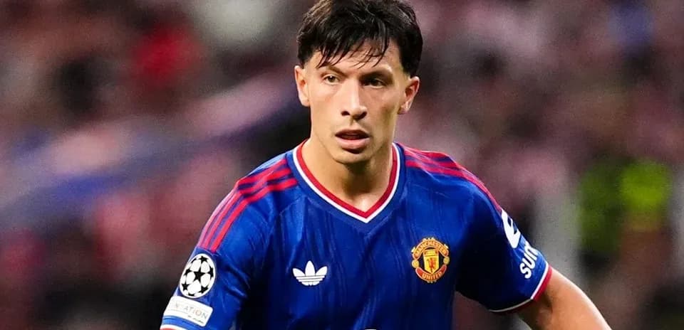 Joueur de Manchester United en action sur le terrain