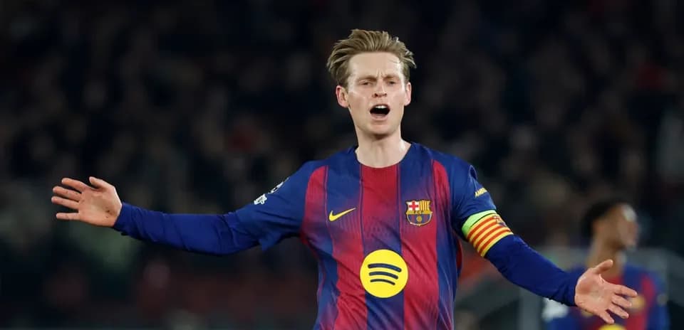 Joueur de Barcelone s'exprimant sur le terrain