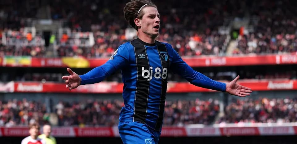 Joueur de Bournemouth célébrant un but au stade