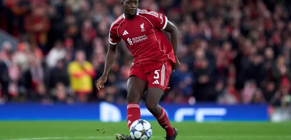Joueur de Liverpool en action sur le terrain