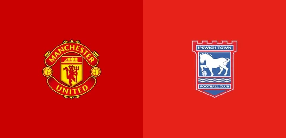 Logos de Manchester United et Ipswich Town sur fond rouge