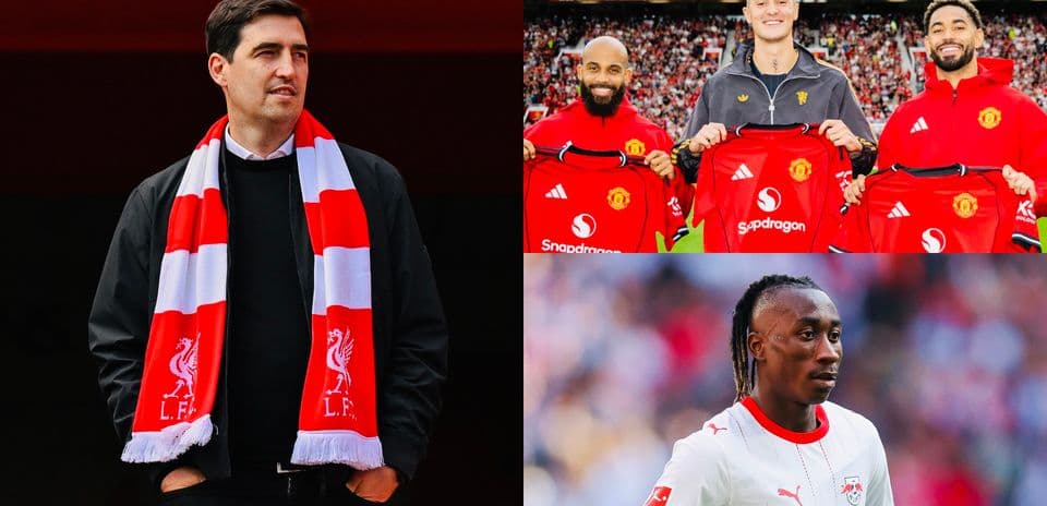 Entraîneur avec écharpe Liverpool et joueurs Manchester United