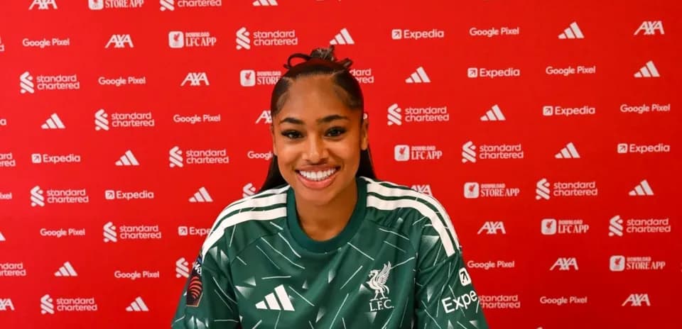 Joueuse de Liverpool lors d'une conférence de presse