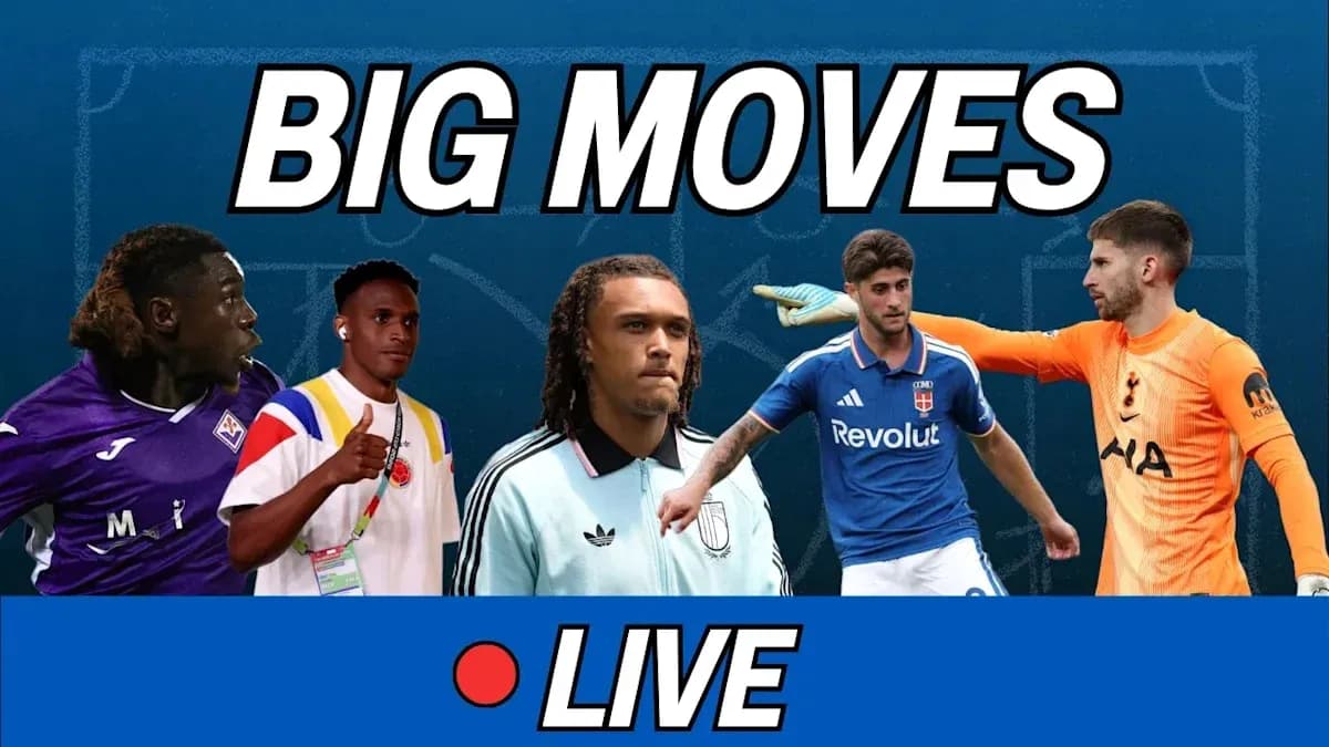 Joueurs discutant des transferts importants en direct